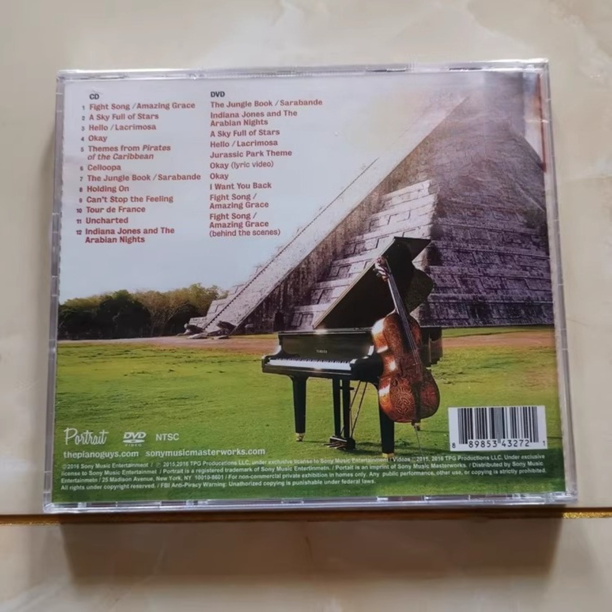 The Piano Guys Uncharted Delux - Musical Instrument In English のレビューと価格